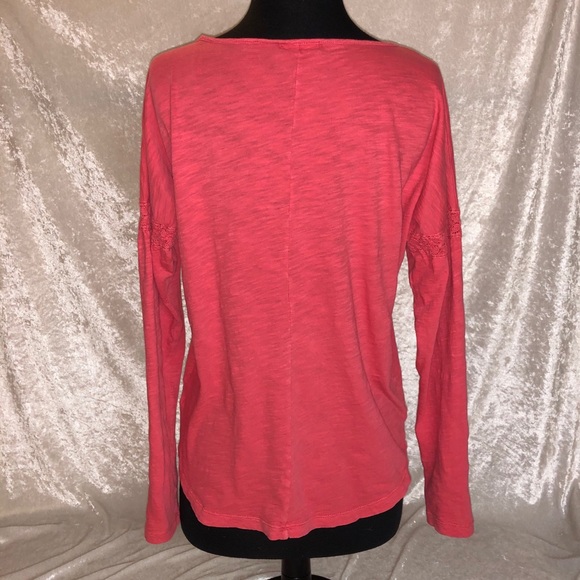 GAP top - Picture 3 of 6